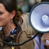 Zašto nam je zvuk sopstvenog glasa neprijatan 4