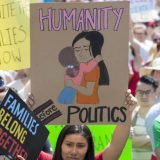 Desetine hiljada ljudi poručile: "Porodice pripadaju zajedno" 2