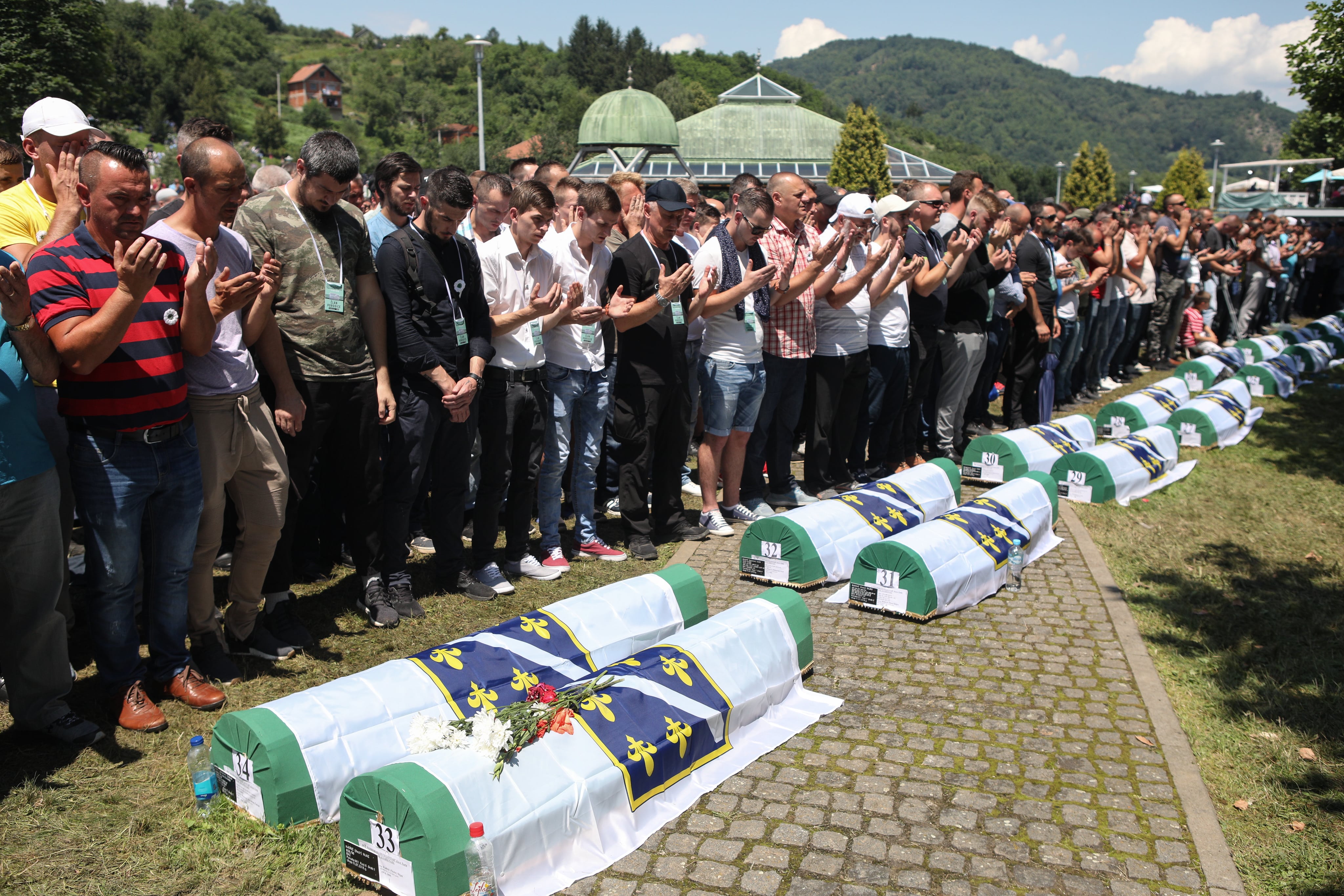 Održana komemoracija žrtvama Srebrenice u Potočarima 2