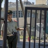 Mladić detonirao bombu ispred Ambasade SAD u Pekingu 12