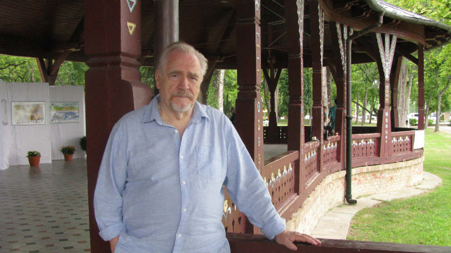 Brajan Koks: Ako moram, igrao bih Putina, nikako Trampa 1