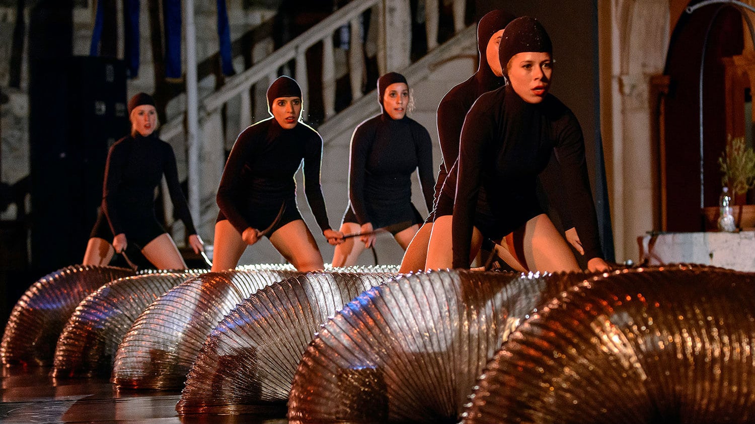 Silver Dance Company izvodi spektakl "Srebo" 1 Silver Dance Company izvodi spektakl "Srebo" 1