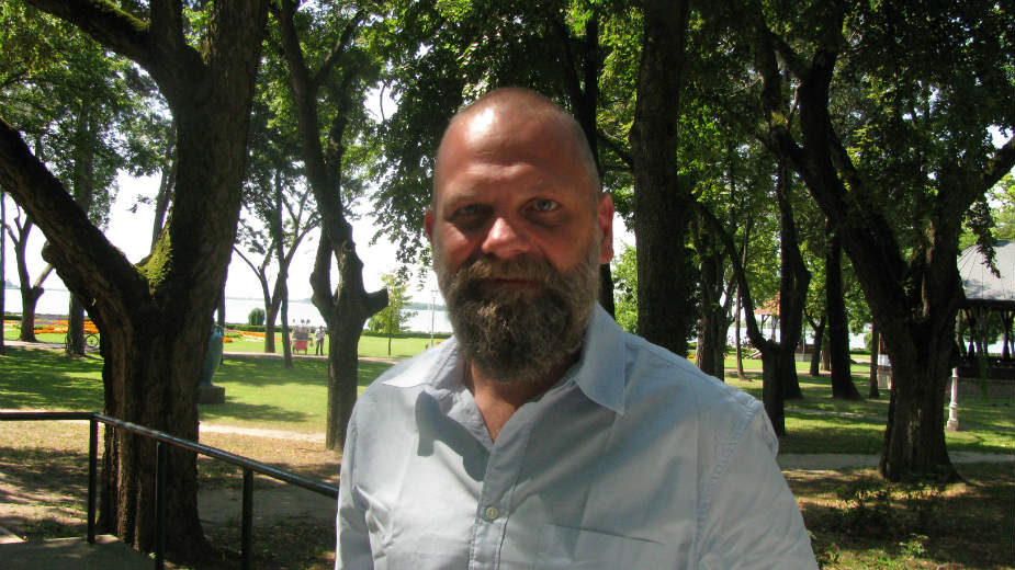 Uvek upiremo prstom na najslabije u društvu 1