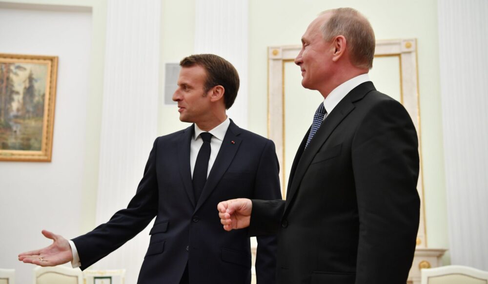 Putin čestitao Makronu pobedu i poželeo uspeh 1