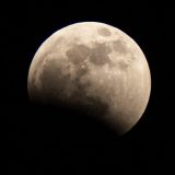 Kineska kapsula sa lunarnim materijalom napustila orbitu Meseca 8