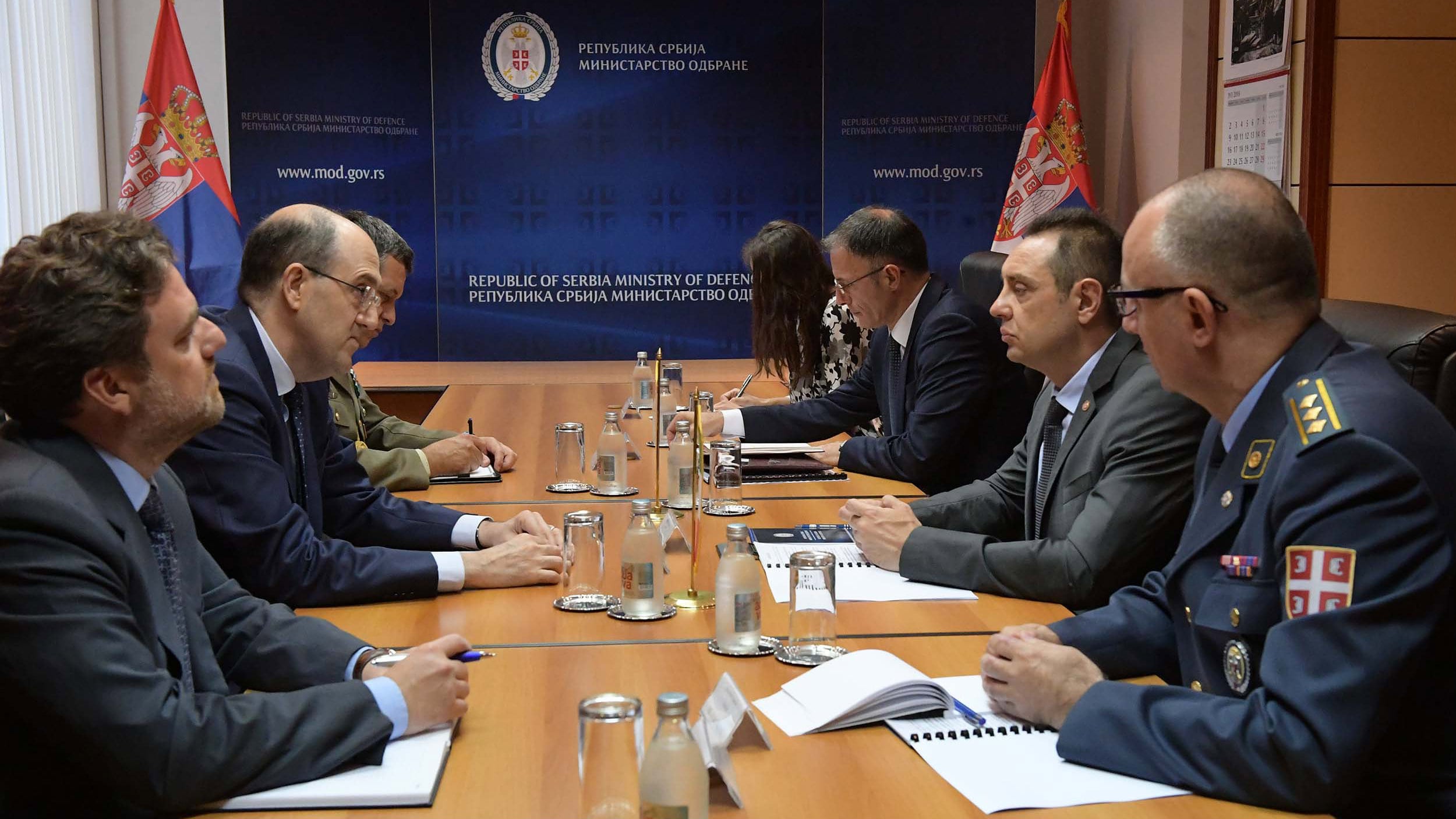 Vulin: Saradnja u oblasti odbrane sa Italijom intenzivna 1