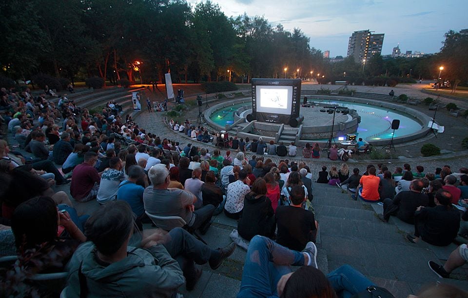 Dokumentarna predstava o Ivi Loli Ribaru odigrana ispred Muzeja Jugoslavije (FOTO) 1