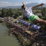 Održano 68. takmičenje u skokovima sa mosta u Đakovici (FOTO) 6