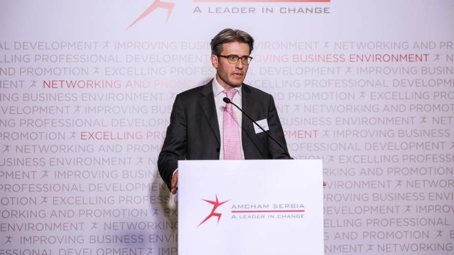 Problem Srbije su korupcija, slabe institucije i nedostatak transparentnosti 1