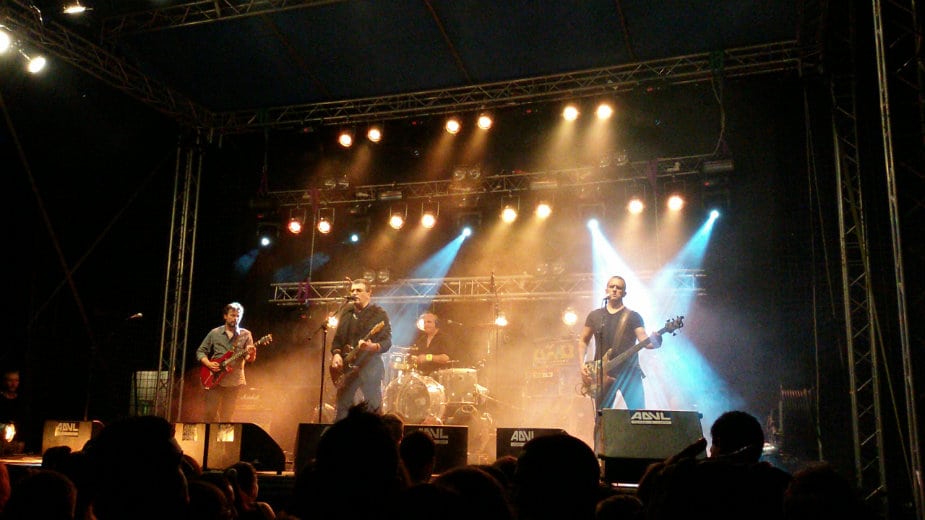 Koncert grupe ‘’Van Gogh’’ na Omladinskom stadionu u Pirotu 1