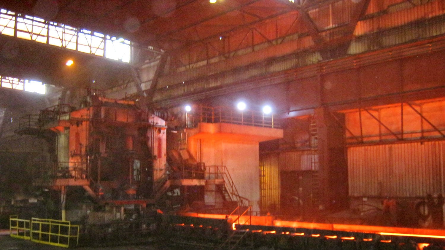 U Železari 4.547 zaposlenih, prosečna zarada 73.000 dinara 1 U Železari 4.547 zaposlenih, prosečna zarada 73.000 dinara 1