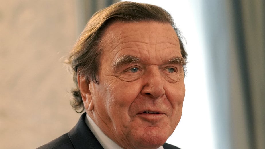 Gerhard Šreder: Peta bračna sreća 1