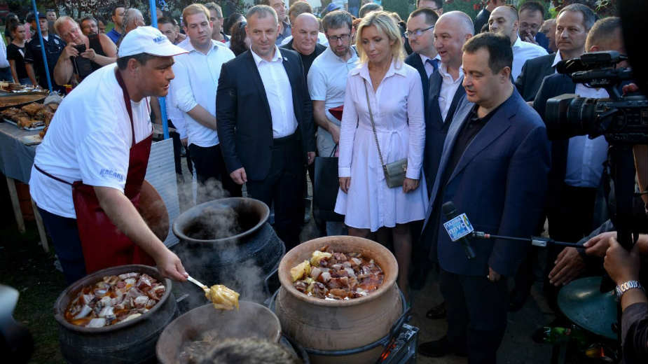 Moskva strahuje da će Zapad "gurnuti" Srbiju u NATO 1