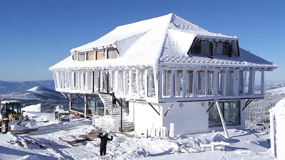 Neizvesno rušenje restorana na Pančićevom vrhu 1