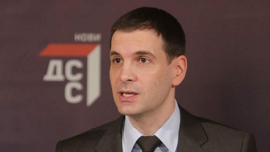 Miloš Jovanović: Opozicionar sa Sorbone 1