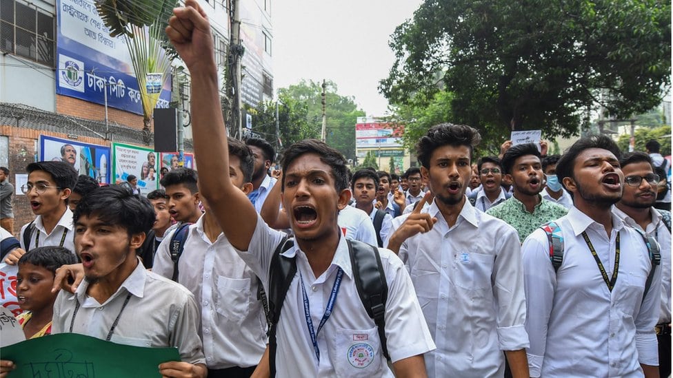 Bangladeš: Kako je zbog saobraćajna nesreća blokirala grad od 18 miliona stanovnika 1 Protesti studenata na ulicama Dake