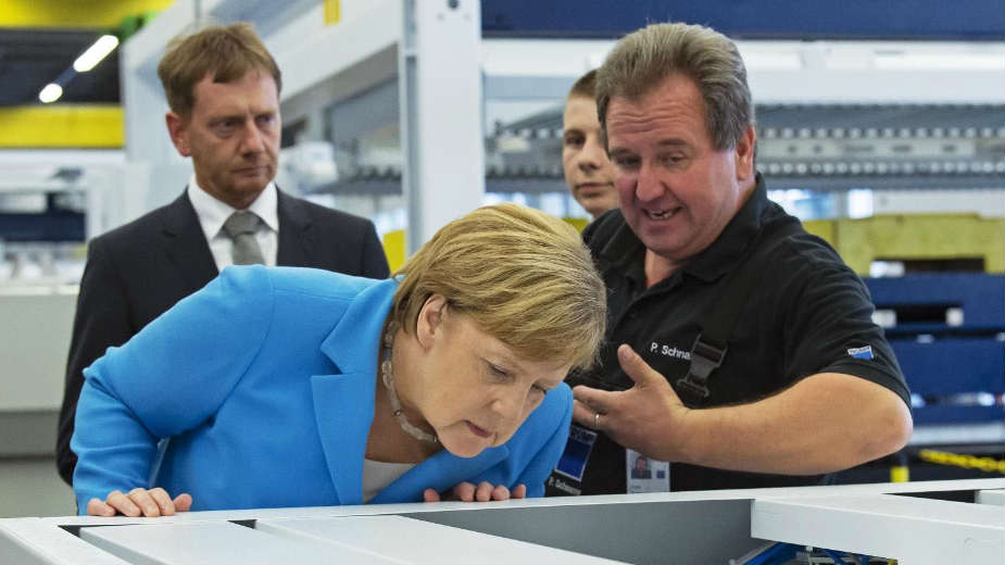 Merkel ne očekuje puno od sastanka s Putinom 1