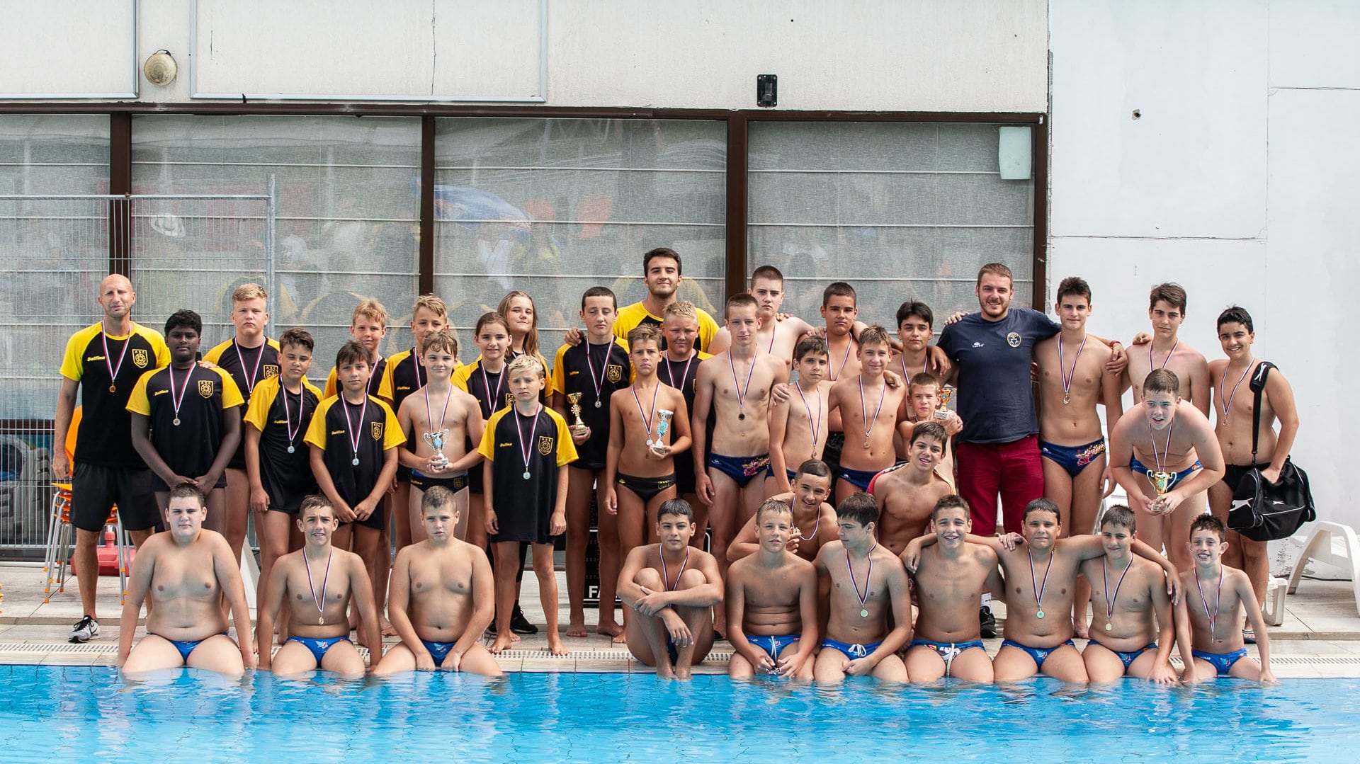 Reprezentativac posetio mlade vaterpoliste 1