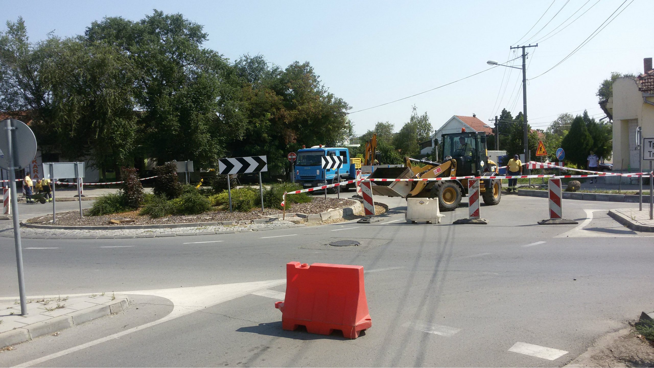Tri godine nakon izgradnje počela sanacija kružne raskrsnice u Ulici Žarka Zrenjanina 1
