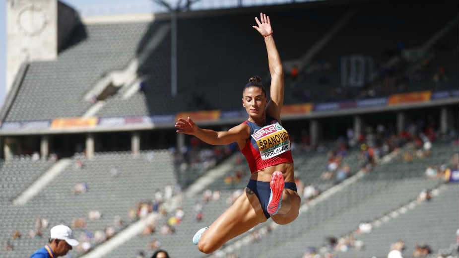 Viša sila prekinula niz Ivane Španović 1