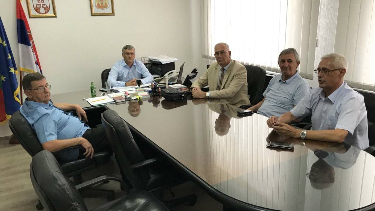 Predstavnici Privredne komore Pirot sa čelnicima Dimitrovgrada o biznisu i sportu 1