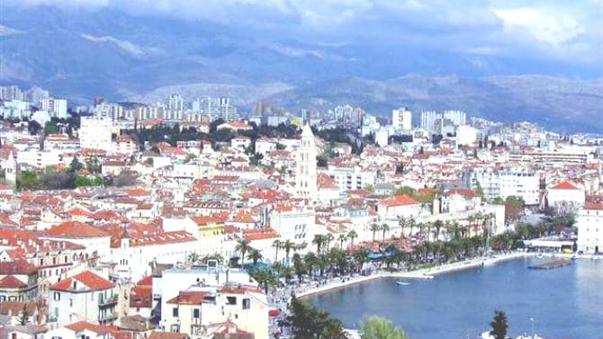 Split: Evakuisano 49 štićenika splitskog doma za starije 1