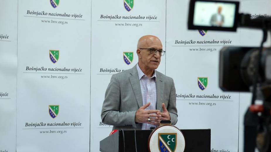 Državni činovnici krši zakon 1