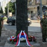 Venci na Spomenik obešenim rodoljubima na Terazijama 9