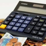 Polovina troškova ode na kuću, hranu i prevoz 10