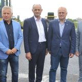 Vesić: Urađena saobraćajnica koja povezuje Surčin i aerodrom 8