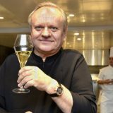 Preminuo Žoel Robušon 5