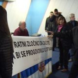 Aktivisti Inicijative kažnjeni za prekid Šljivančaninove tribine 12