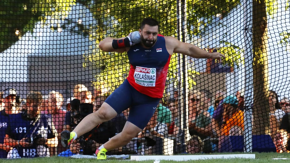 Srpska knjiga spala na tri slova 1