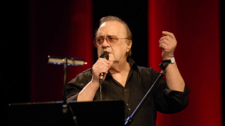 Veče za Arsena Dedića u bašti Galerije "Polet" 1