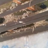 Potkrovlje zgrade u bloku 62 već 40 godina kao stanare ima golubove 4