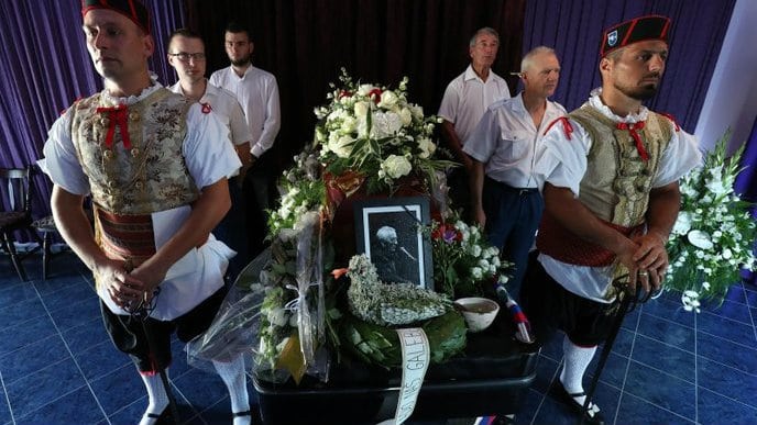 Sahranjen Oliver Dragojević 1