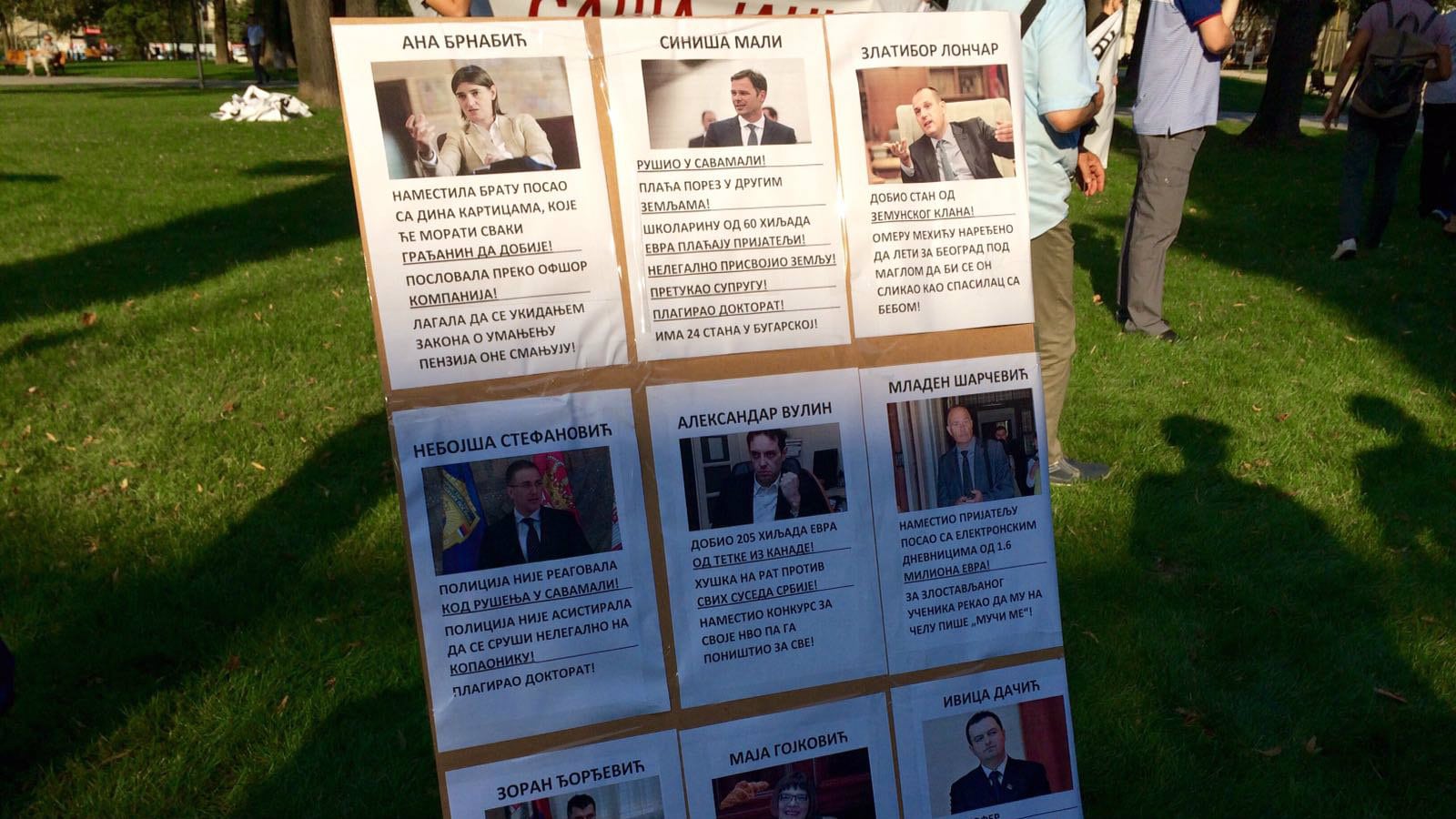 Protest Građanskog bloka 381 ispred predsedništva 1