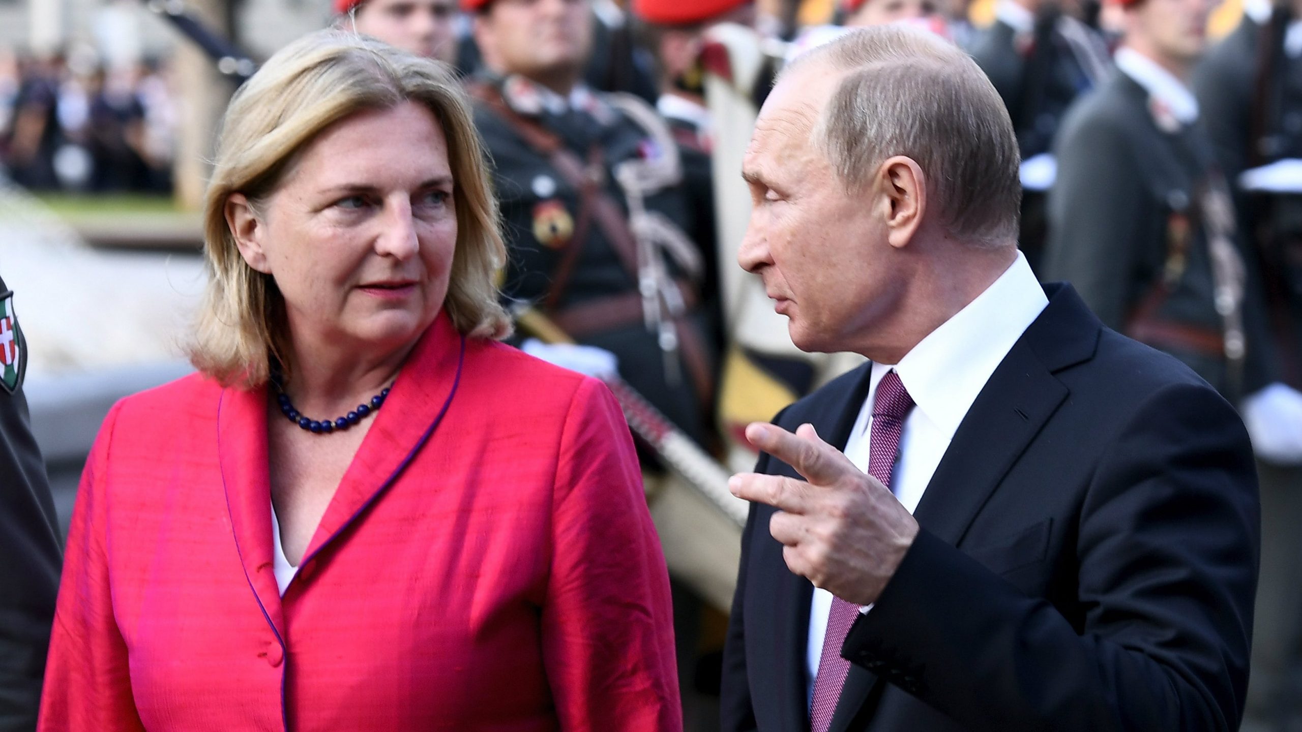 Putin stigao na svadbu austrijske ministarke 1