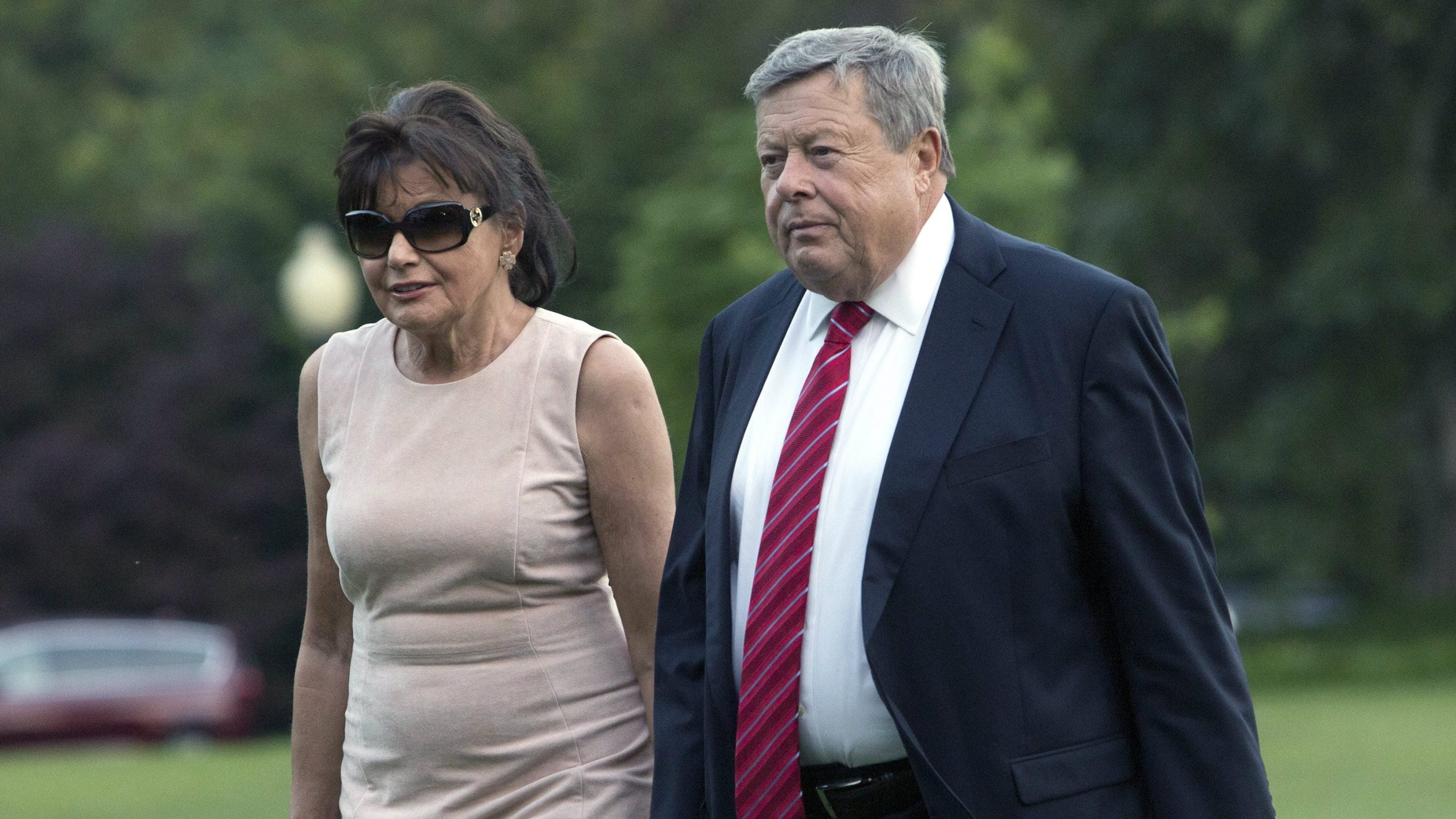 Roditelji Melanije Tramp dobili američko državljanstvo 1