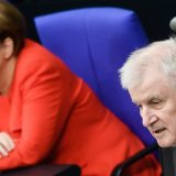 Sehofer za dogovor s Italijom i Grčkom o migrantima 1