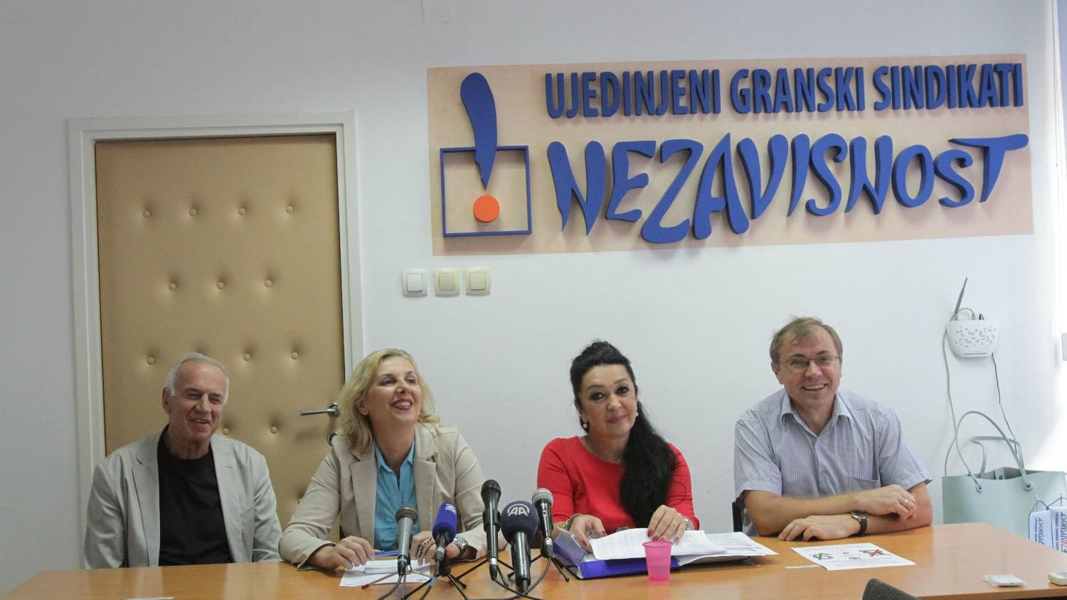 Prosvetari ne odustaju od devete platne grupe 1