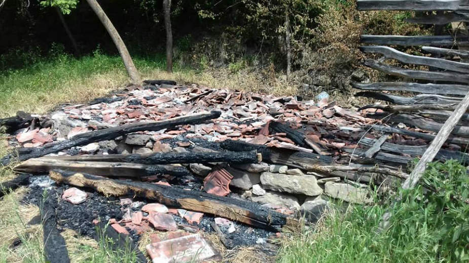 Smrt, krađe i požari u "ugašenom" selu 1