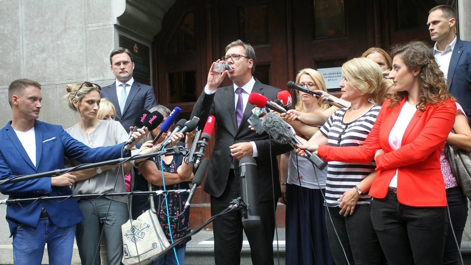 Vučić: Spremni na sve izazove 1