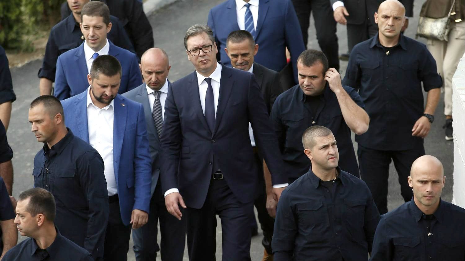 "Narod na Kosovu ćutao i trpeo Vučićev teror" 1