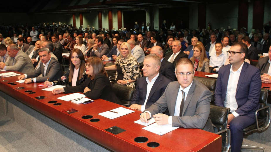 Bivši Miloševićev ministar veličao Vučića 1