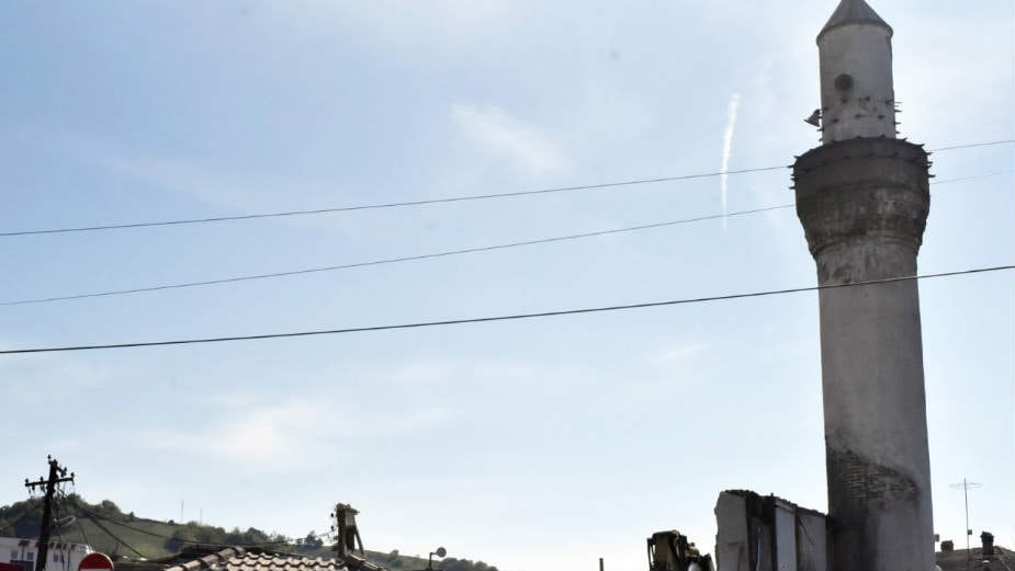 Zabranjeni radovi na Arap džamiji 1