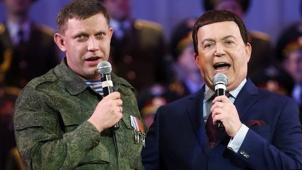 Rusija: Preminuo Jozef Kobzon, sovjetski Sinatra 3 Kozbon peva sa Zaharačenkom