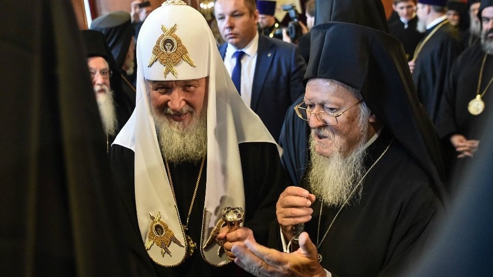Patrijarh Kiril (levo) nedavno je upoznao carigradskog patrijarha Vartlomeja (desno) i druge pravoslavne sveštenike u Istanbulu