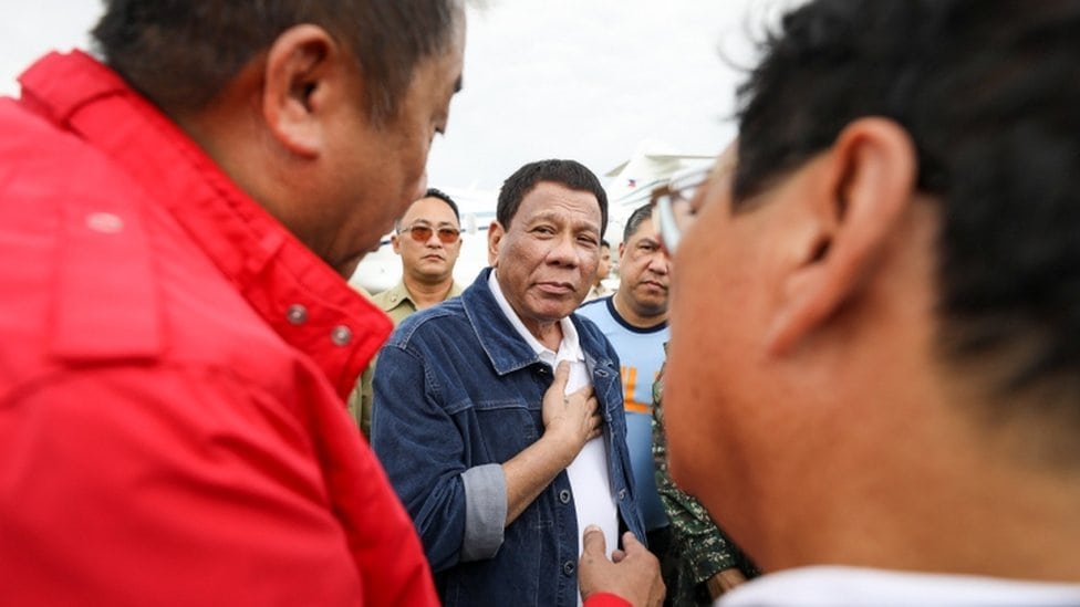 Rodrigo Duterte sa meštanima