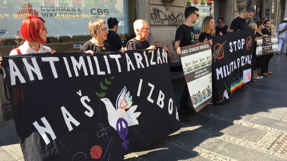 Beograd: Novi performans 'Žena u crnom' 3 Protest Žena u crnom u Knez Mihailovoj